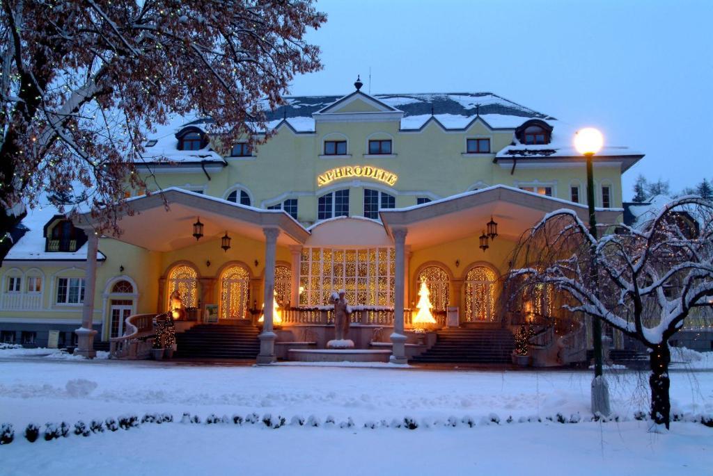 Aphrodite Palace Rajecké Teplice Eksteriør billede